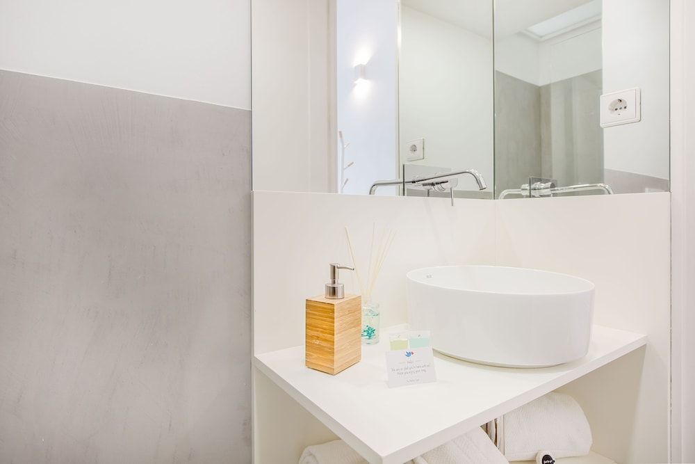 Invicta City Studio Studio 22