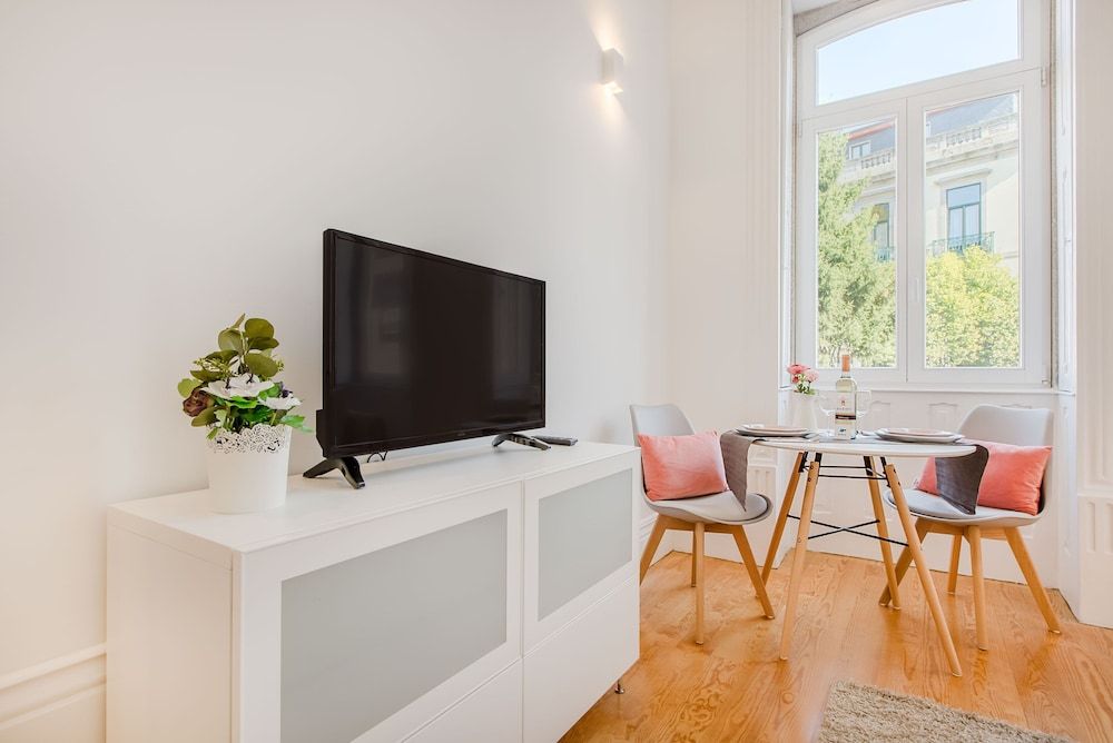 Invicta City Studio Studio 19