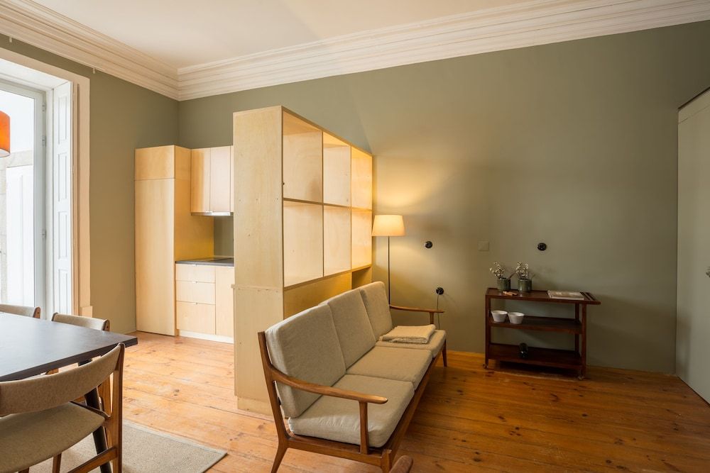 Oporto City Flats - Casa da Picaria Deluxe Double Room, Balcony 11