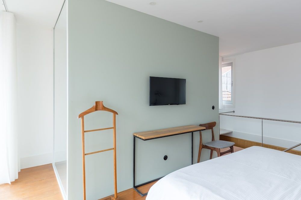 Oporto City Flats - Casa da Picaria Deluxe Double Room, 1 Double Bed 5