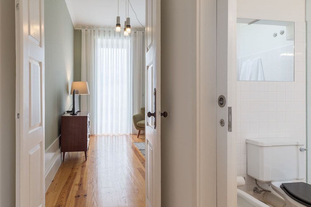 Oporto City Flats - Casa da Picaria Deluxe Double Room, Balcony 5