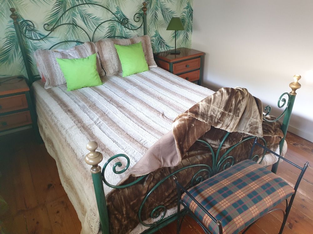 Solar Transmontano Economy Double Room (Private Exterior Bathroom) 3