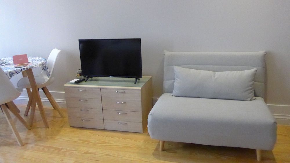 The Porto Way Comfort Loft, 2 Twin Beds, City View 7