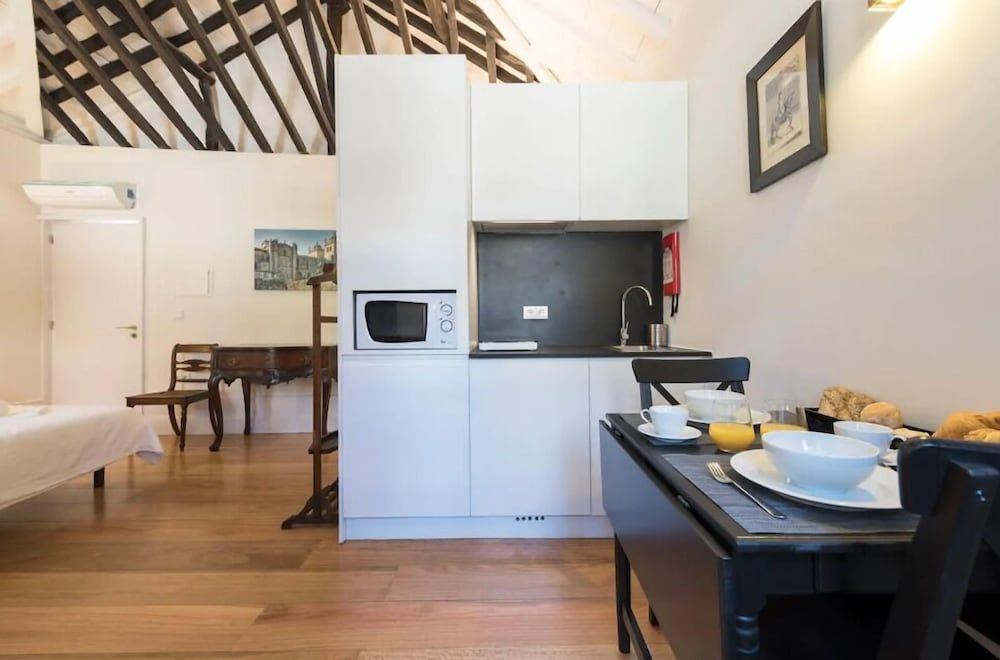 Casa da Muralha Studio (Cathedral) 5