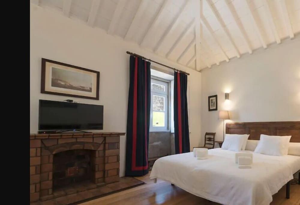 Casa da Muralha Studio (Cathedral) 4