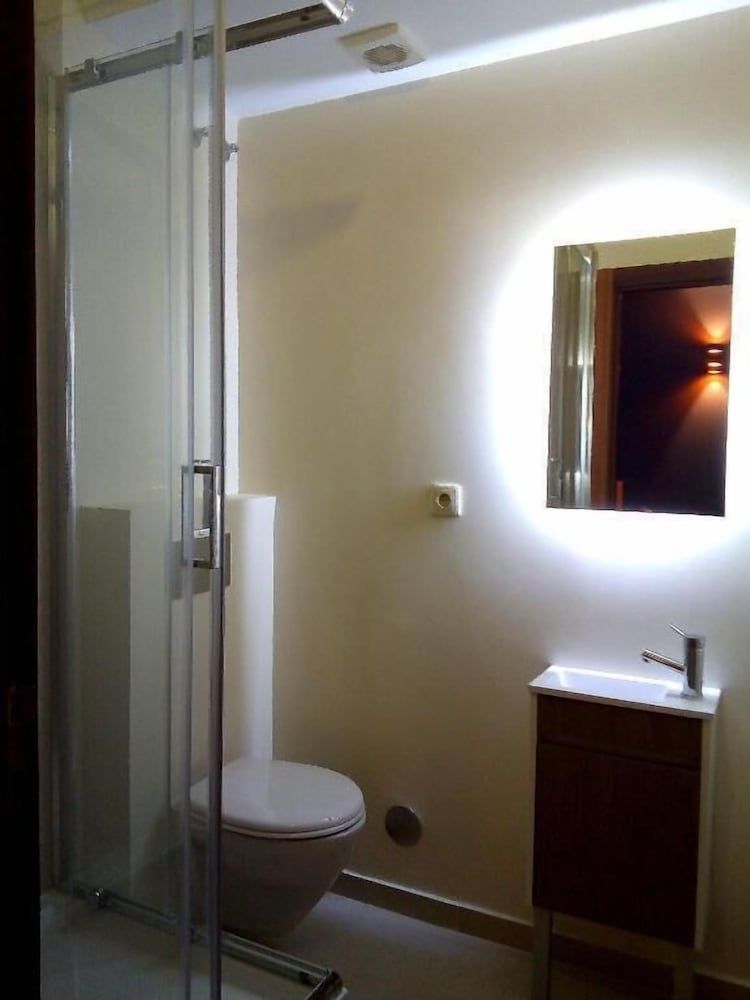 Portfólio Guesthouse Premium Premium Twin Room 5