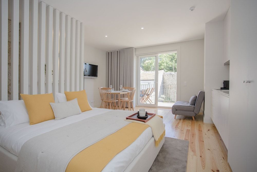 Liiiving in Porto - Charming Downtown Delight I Studio (I) 4