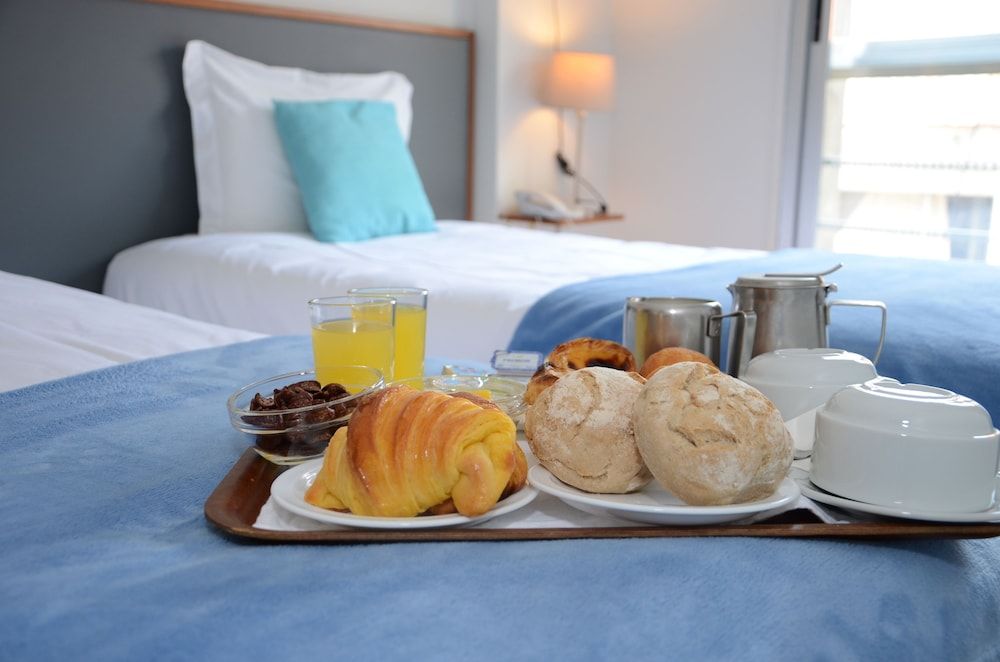 Hotel Girassol Twin Room 2