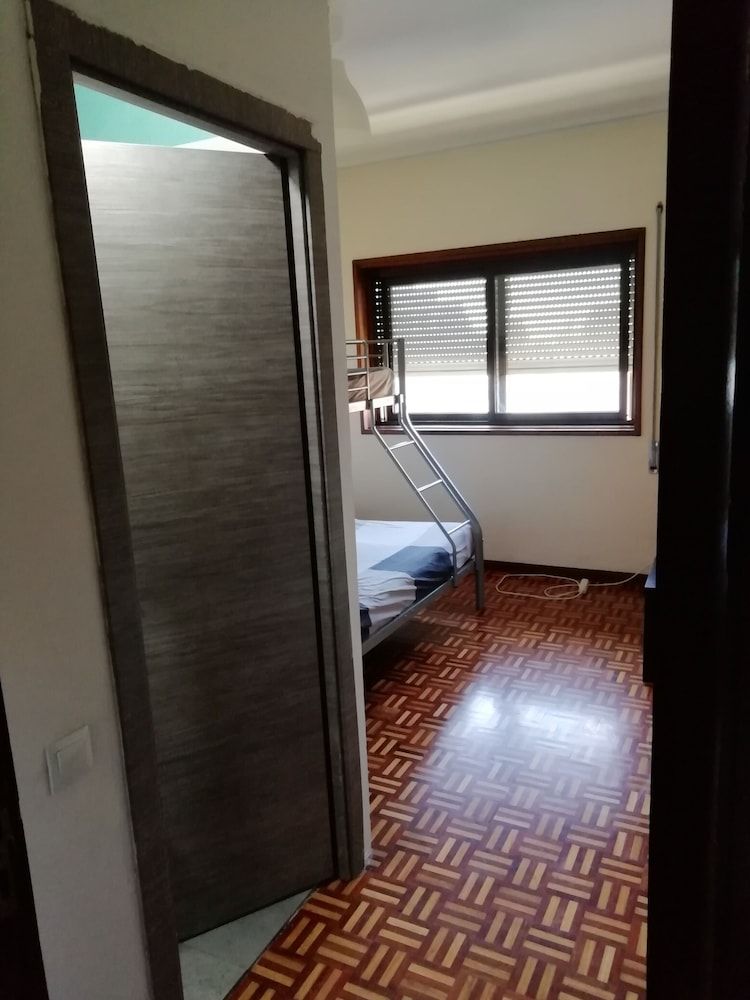New Sport Hostel in Porto Triple Room, Private Bathroom 2