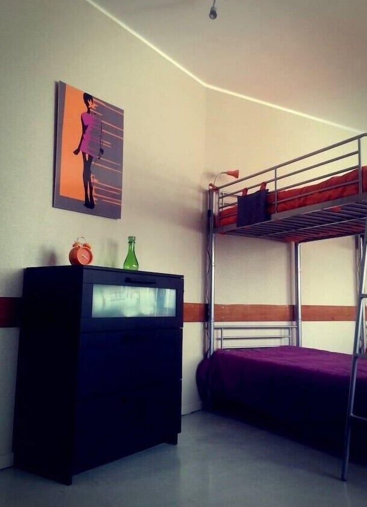 City Drops Hostel Shared Dormitory, Mixed Dorm (Laranja) 6