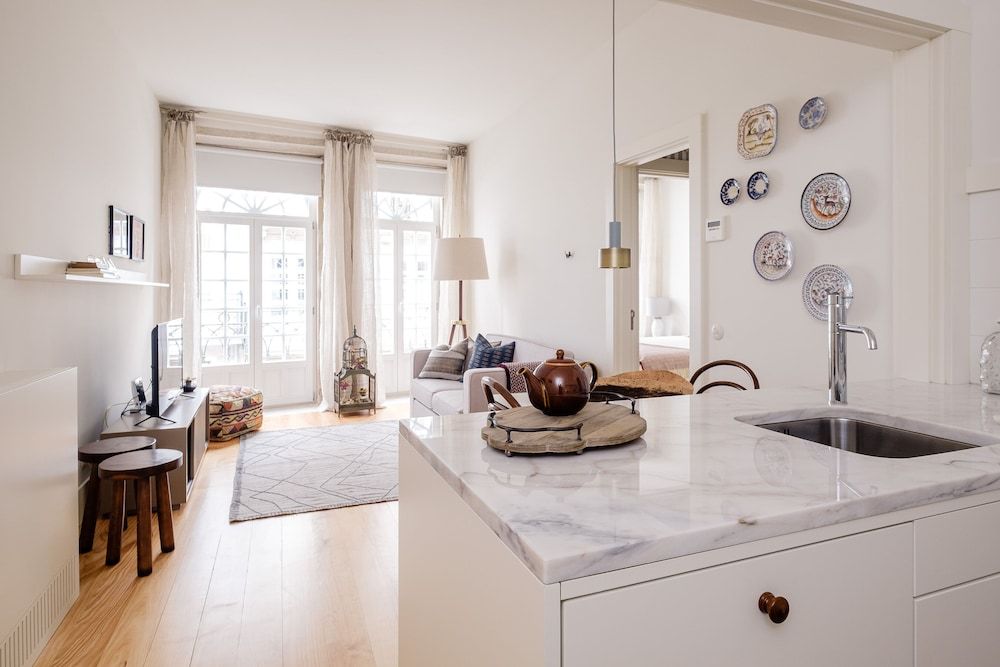 undefined BOUTIQUE Rentals Flores Plaza