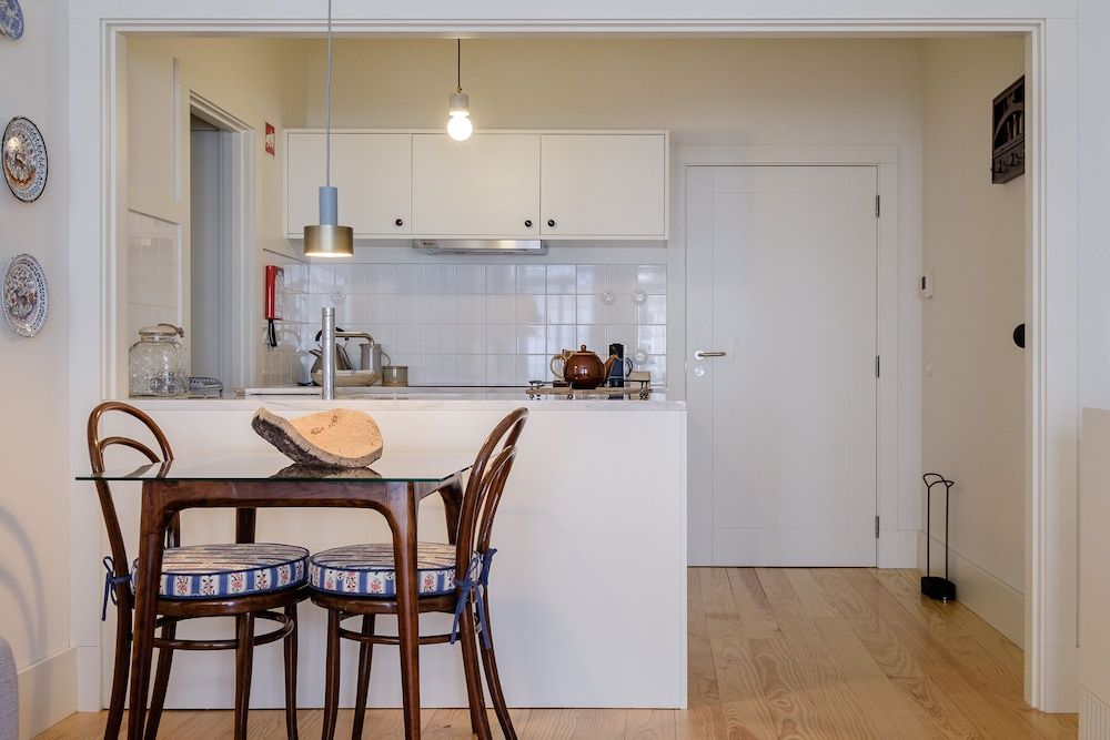 undefined BOUTIQUE Rentals Flores Plaza 5