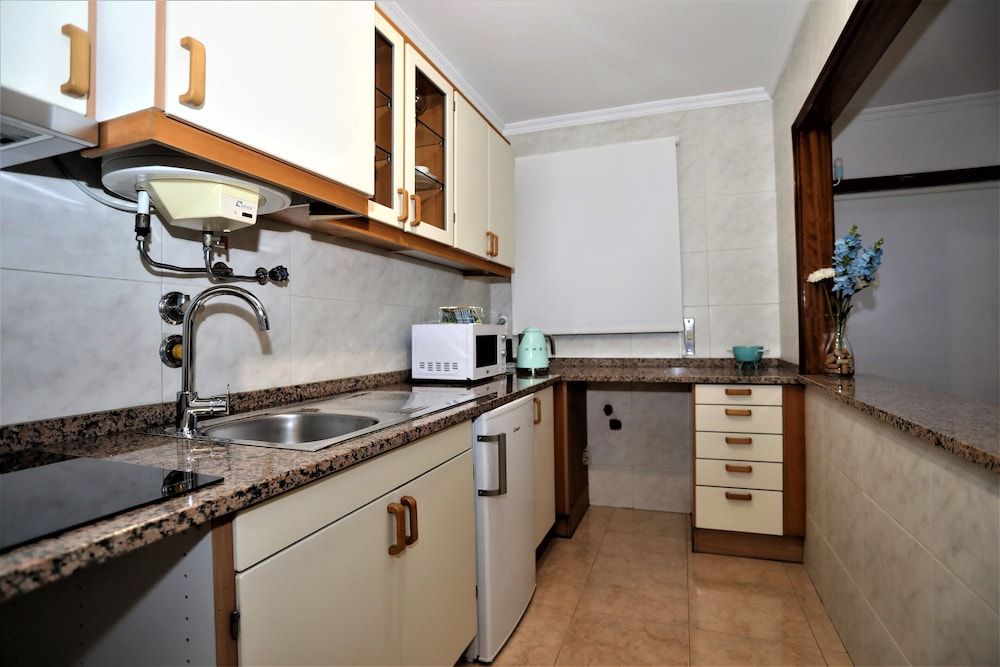 undefined Iris Downtown Apart 5