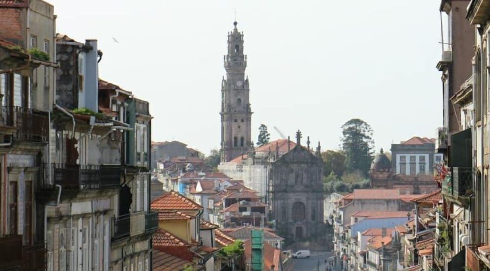 undefined Porto Downtown Hostel 3