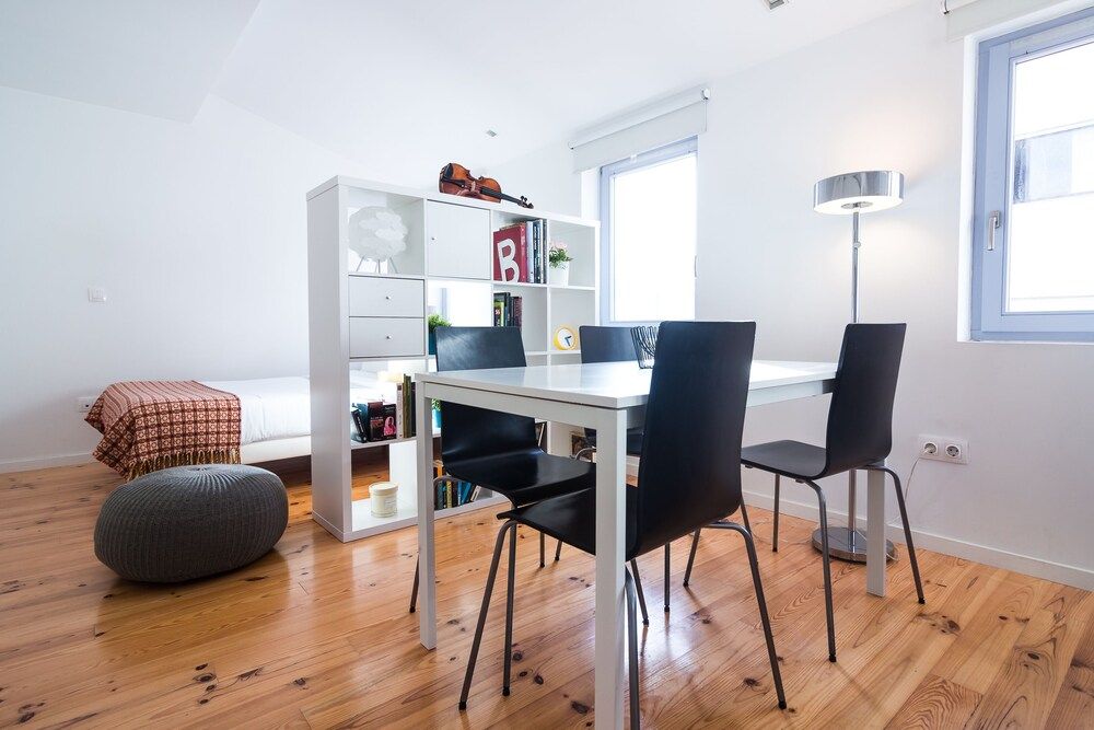 undefined Oporto Near Violin 10