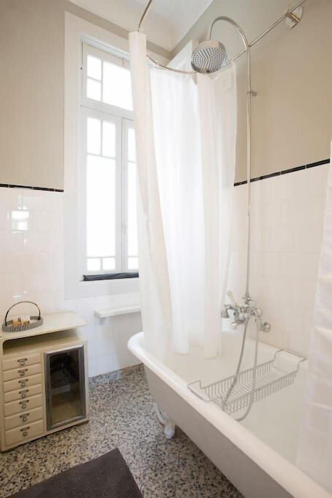 14 Esquadra Cais das Pedras Guest House Triple Room, Balcony, Patio View 12