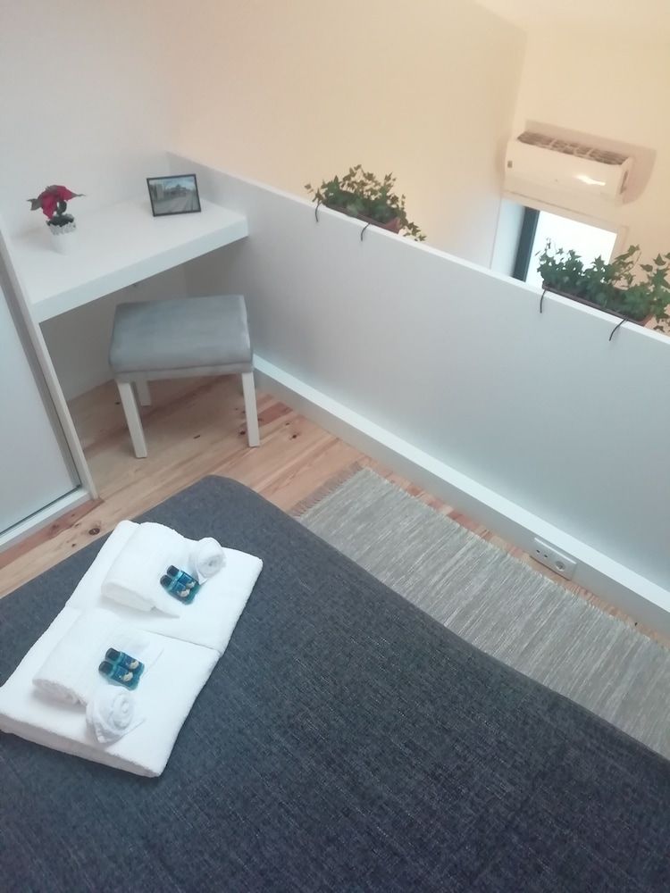 undefined A Window to Porto 4