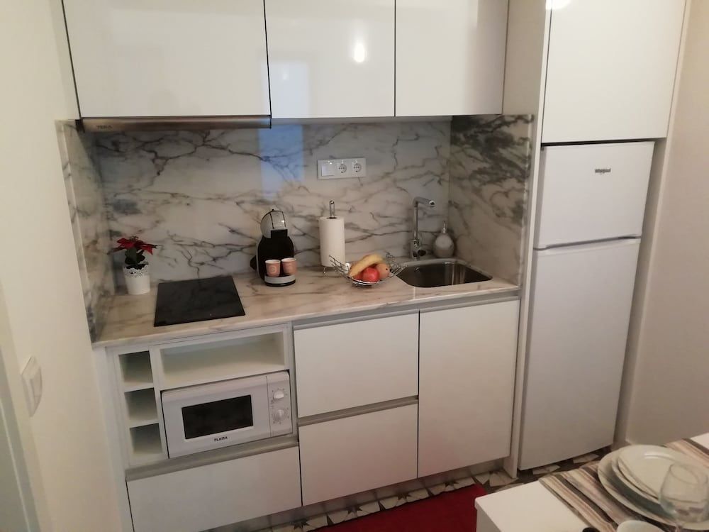 undefined A Window to Porto 9