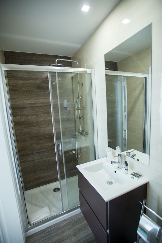 Boavista Premium by Porto City Hosts Family Apartment, 4 Bedrooms, Non Smoking 46