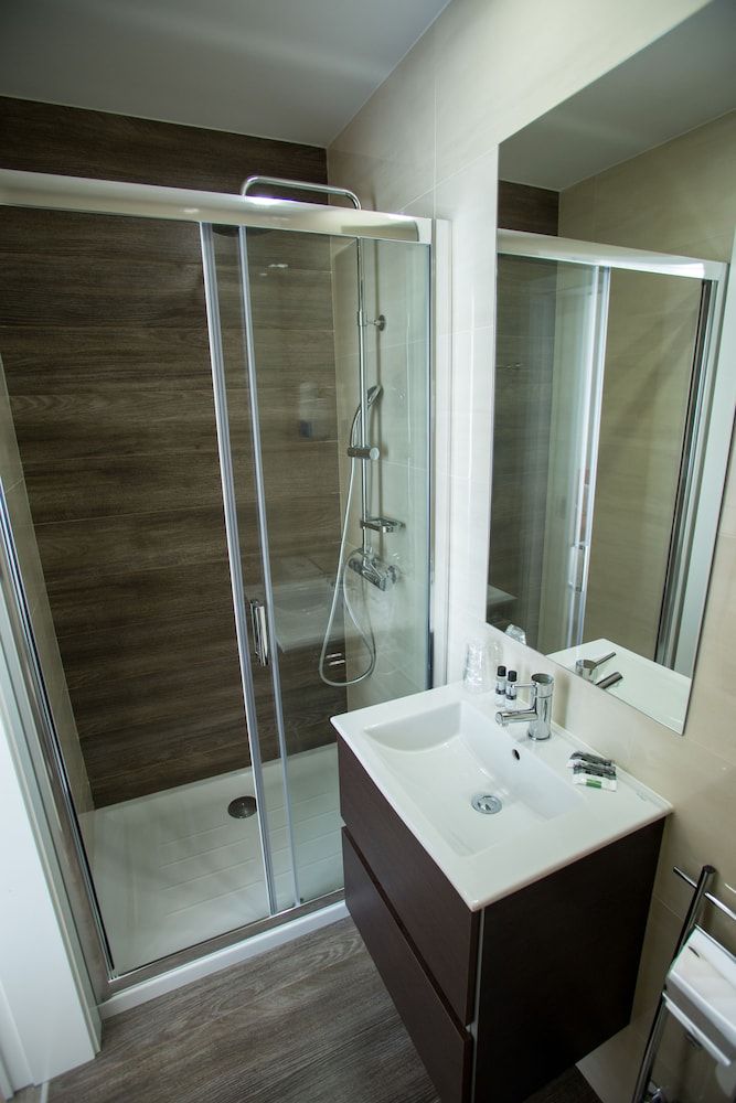 Boavista Premium by Porto City Hosts Family Apartment, 4 Bedrooms, Non Smoking 47