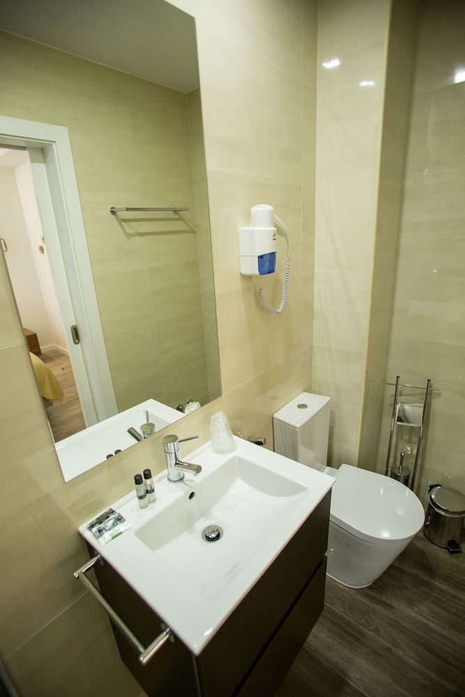 Boavista Premium by Porto City Hosts Family Apartment, 4 Bedrooms, Non Smoking 41