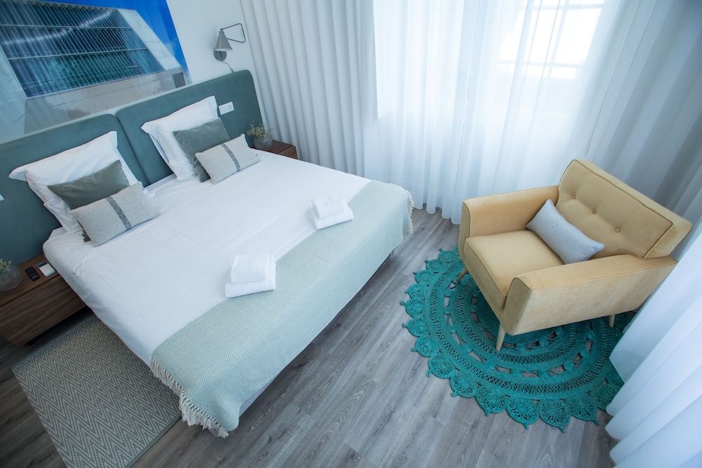 Boavista Premium by Porto City Hosts Family Apartment, 4 Bedrooms, Non Smoking 14