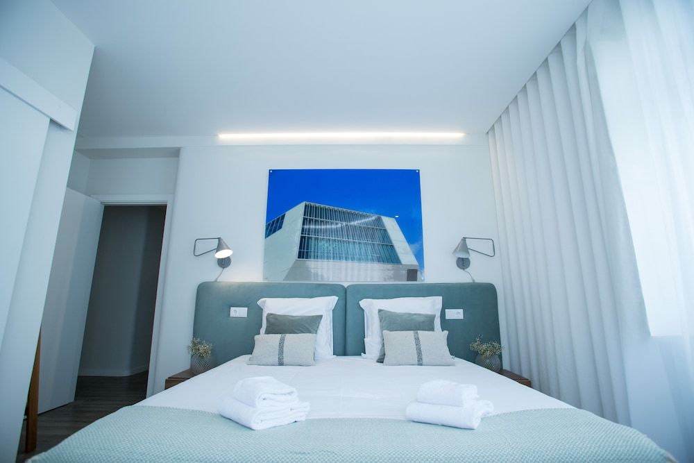 Boavista Premium by Porto City Hosts Family Apartment, 4 Bedrooms, Non Smoking 11