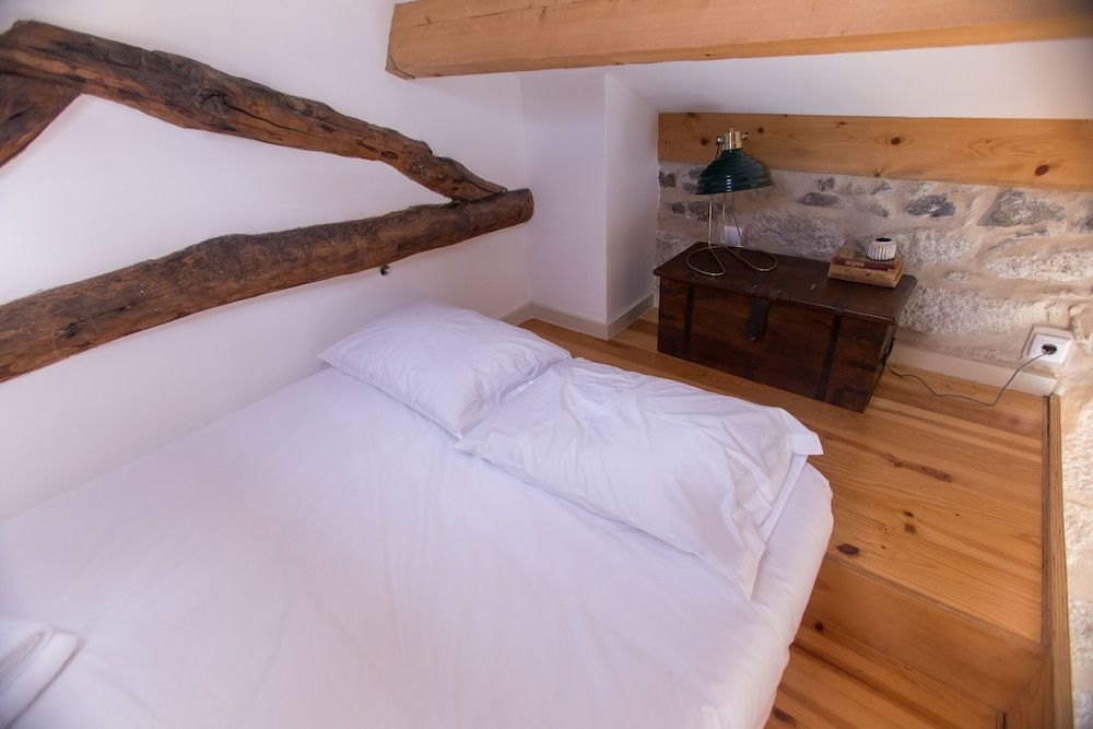 Picasso Suites Porto by Porto City Hosts Design Apartment, 1 Bedroom, Mezzanine 3