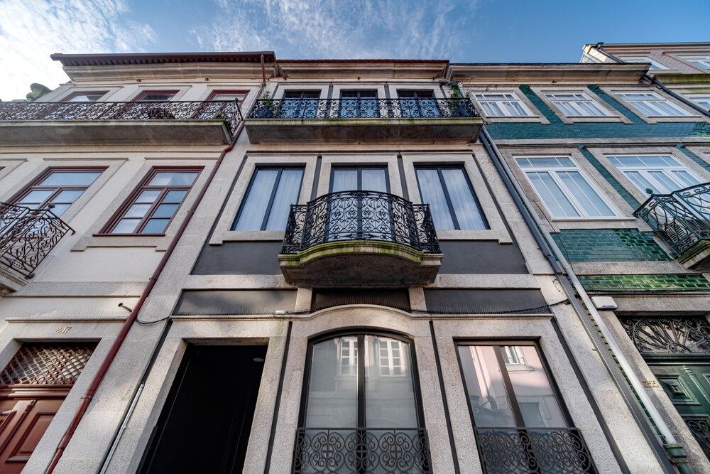 undefined Nomads Revival Porto Studio 3