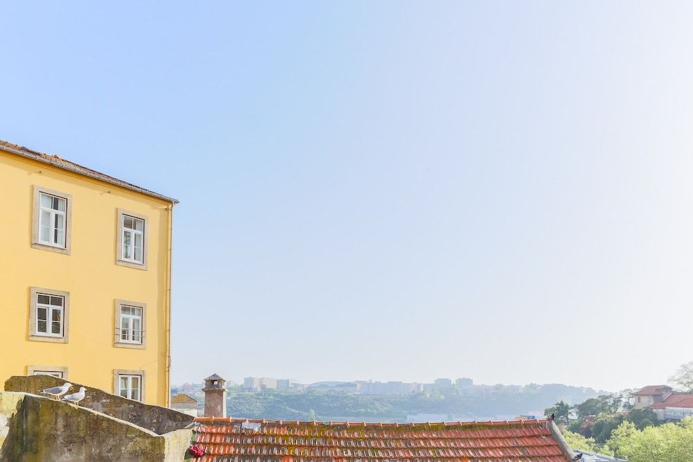 undefined Mac003 · Macario Wood Apartment // Netflix 4