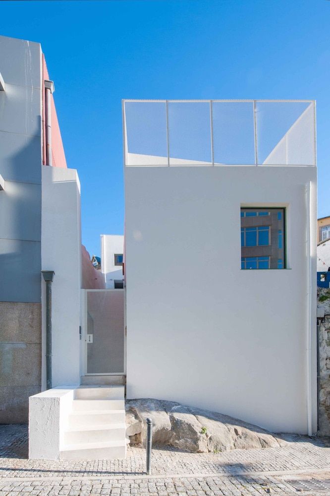 undefined Mac003 · Macario Wood Apartment // Netflix 6