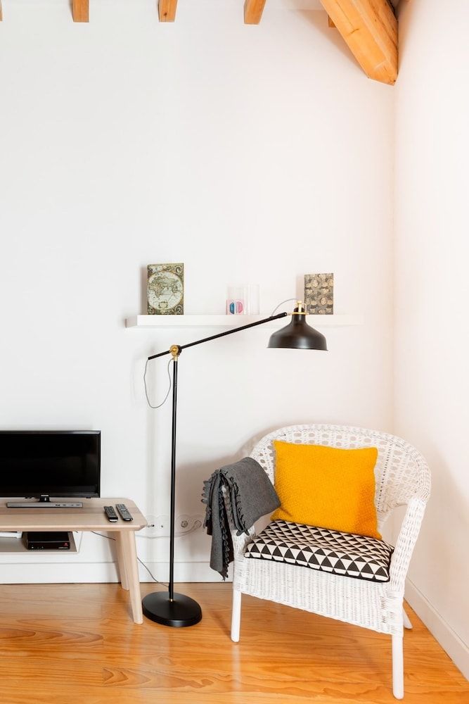 Sjoao1 · Beaming Loft Apartment in the Heart of Porto Design Studio Suite, 1 Bedroom, City View 13