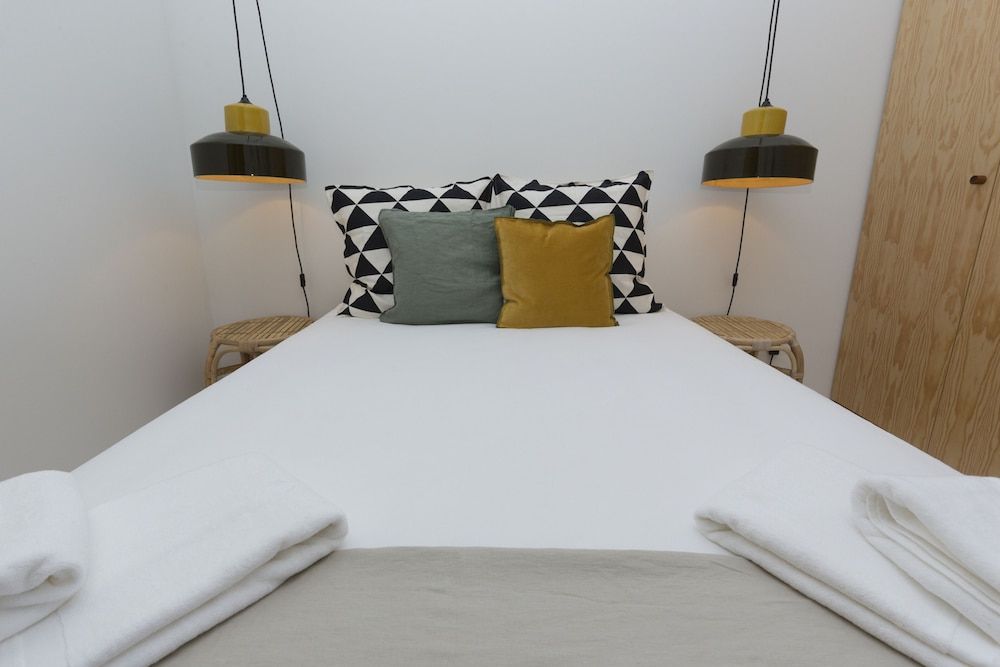 undefined Sbra01 · Hidden Gem Apartment Design · Wifi · Netflix 3
