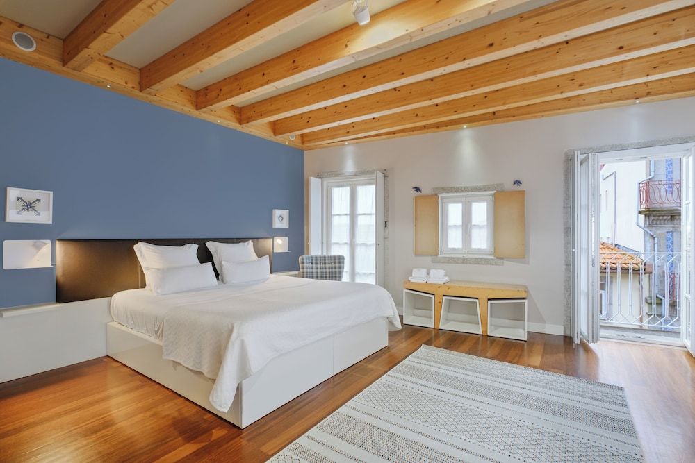 undefined Room-charming Porto Apartment With City 3