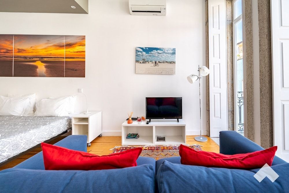 undefined Mrtir1 · Bright Apartment Downtown Porto 8