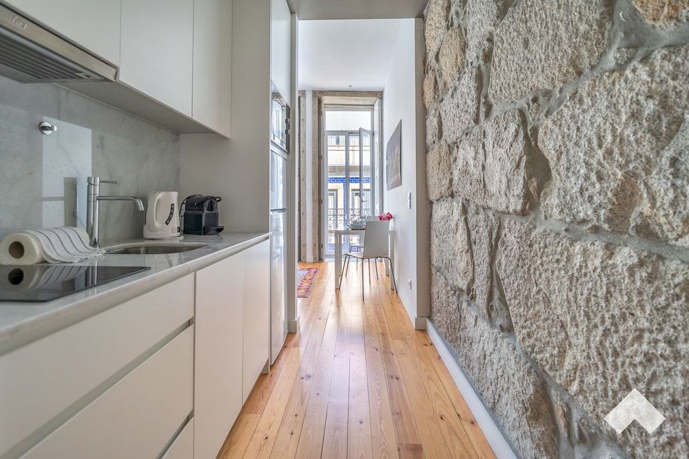 undefined Mrtir1 · Bright Apartment Downtown Porto 3