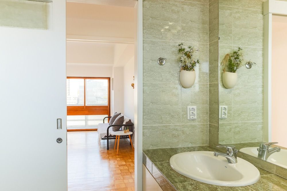 Bolha1 · Bright Apartment in a Traditional Area of Porto City Apartment (3 Bedrooms) 15