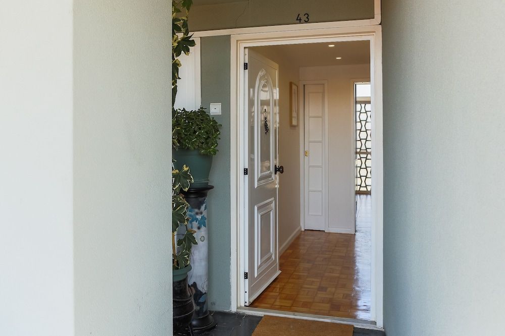 undefined Bolha1 · Bright Apartment in a Traditional Area of Porto 3