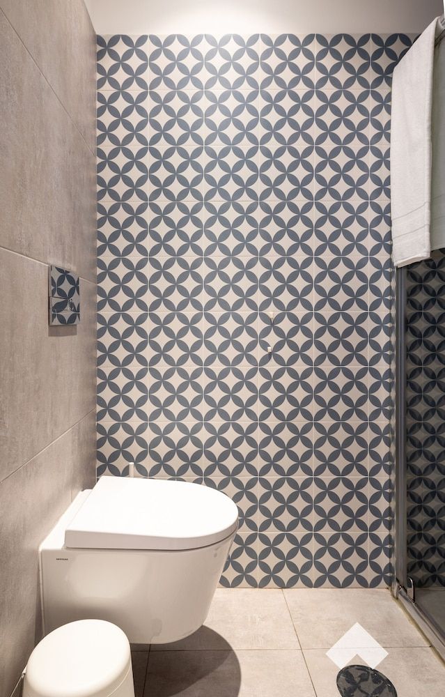 undefined Mitch1 · Spacious Duplex in Porto's Downtown A/C 8