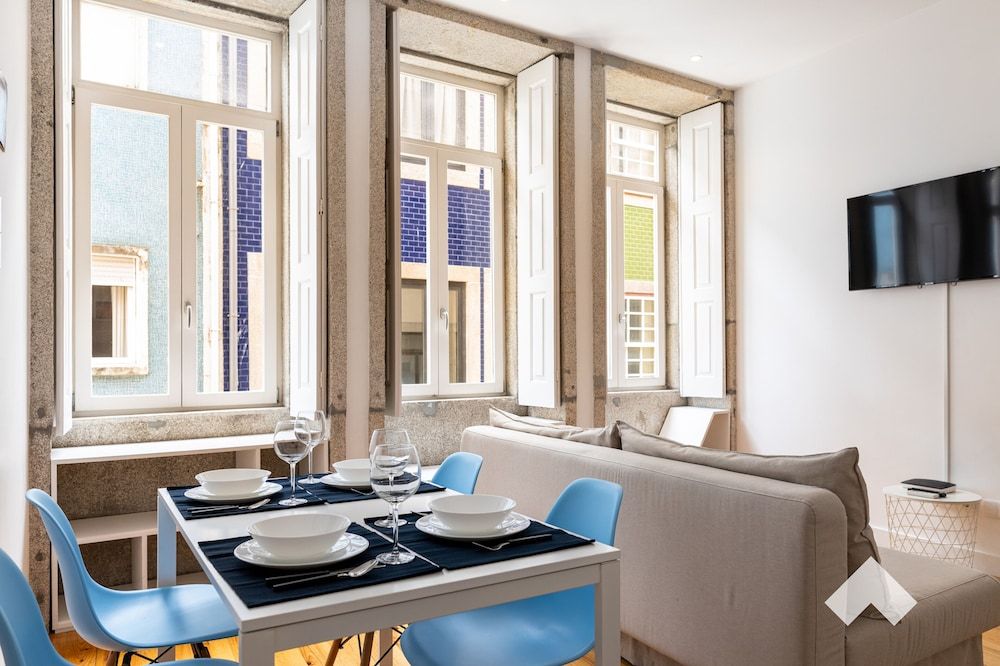 undefined Mitch1 · Spacious Duplex in Porto's Downtown A/C 5