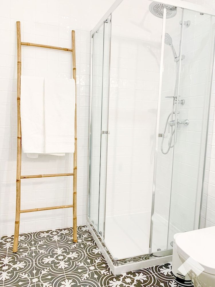 undefined Colimi · The Wondrous Apartment Next to Av. Aliados 8