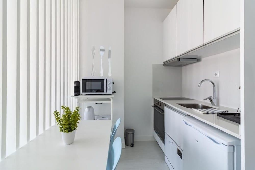 undefined Studio 24 4