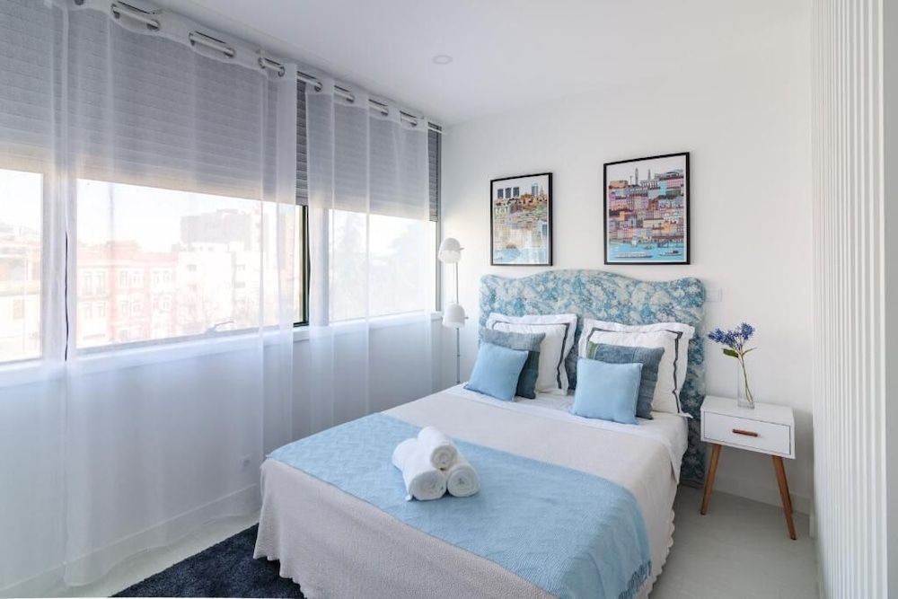 undefined Studio 24 3