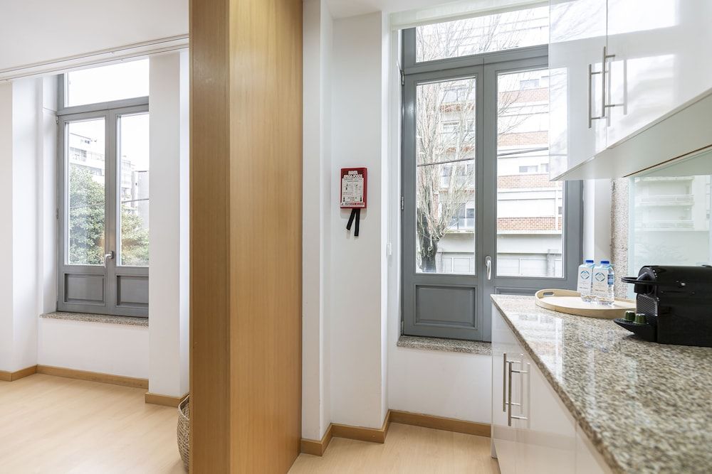 Feel Porto CC Corporate Housing Superior Studio 5