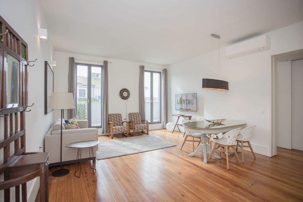 Liiiving - Downtown & Riverside Balcony Apartment, 2 Bedrooms 18