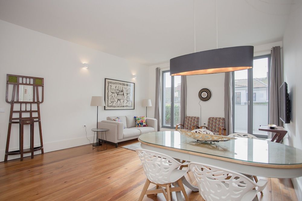 Liiiving - Downtown & Riverside Balcony Apartment, 2 Bedrooms 13