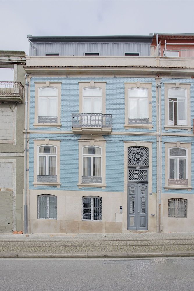 undefined Liiiving - Downtown & Riverside Balcony 3