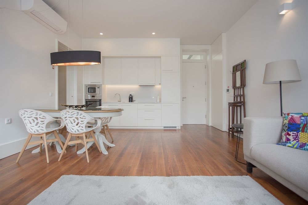 Liiiving - Downtown & Riverside Balcony Apartment, 2 Bedrooms 21