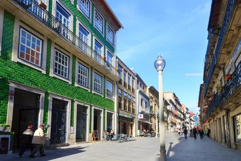 undefined Oporto Invite Flores 4