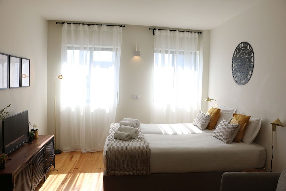 undefined Oporto Invite São Lázaro Charming 8